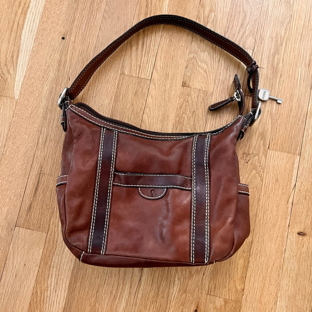 fossil leather purse